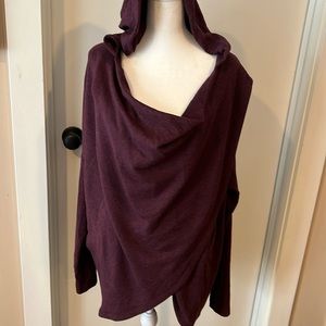 Athleta size M longe sleeve hooded wrap very cozy